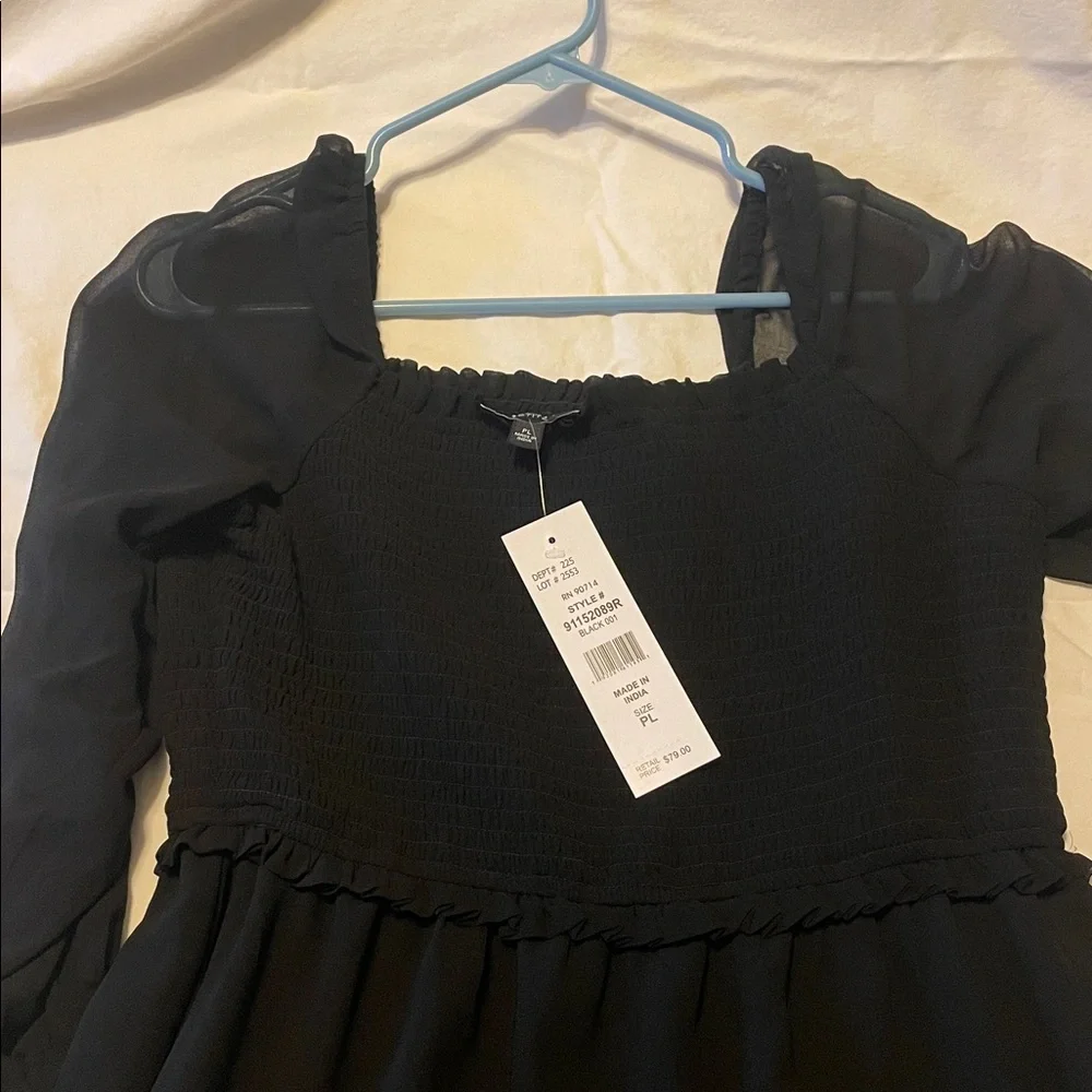 NWT Little black dress in petite large with sheer sleeves - Picture 3 of 9